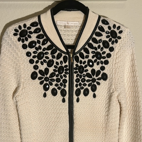 Boston Proper Textured Sweater Coat Size X-Small Beaded Zip Front - Picture 2 of 13